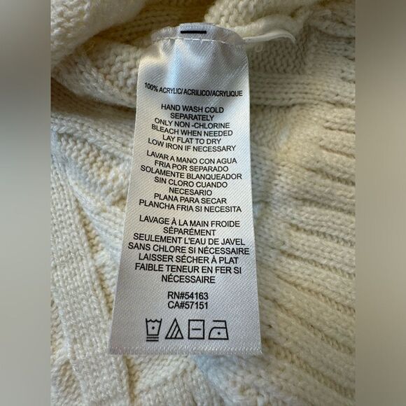 NWT Calvin Klein cable knit sweater with unique sleeves. Size XL ivory cream - Picture 6 of 11
